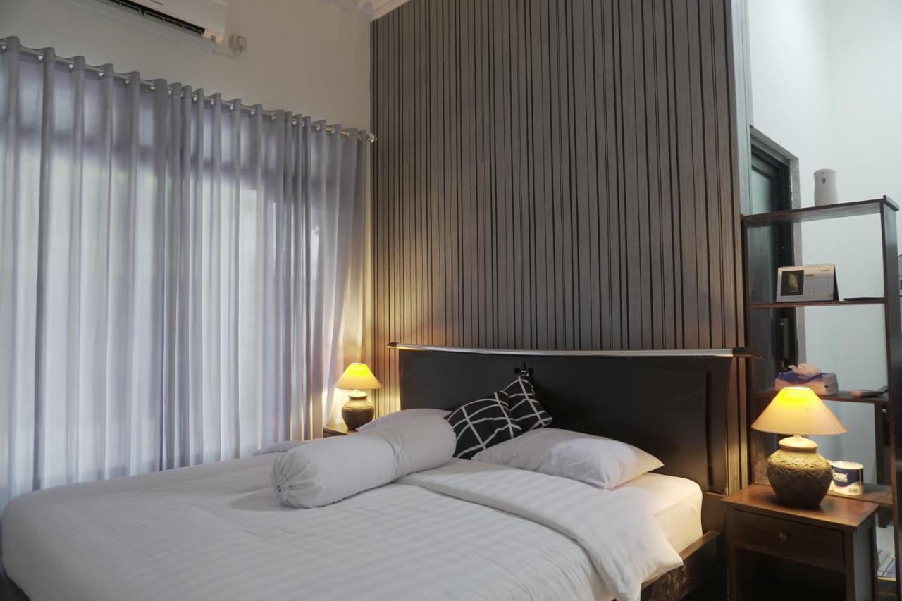 Sayana Homestay สเลมาน ภายนอก รูปภาพ
