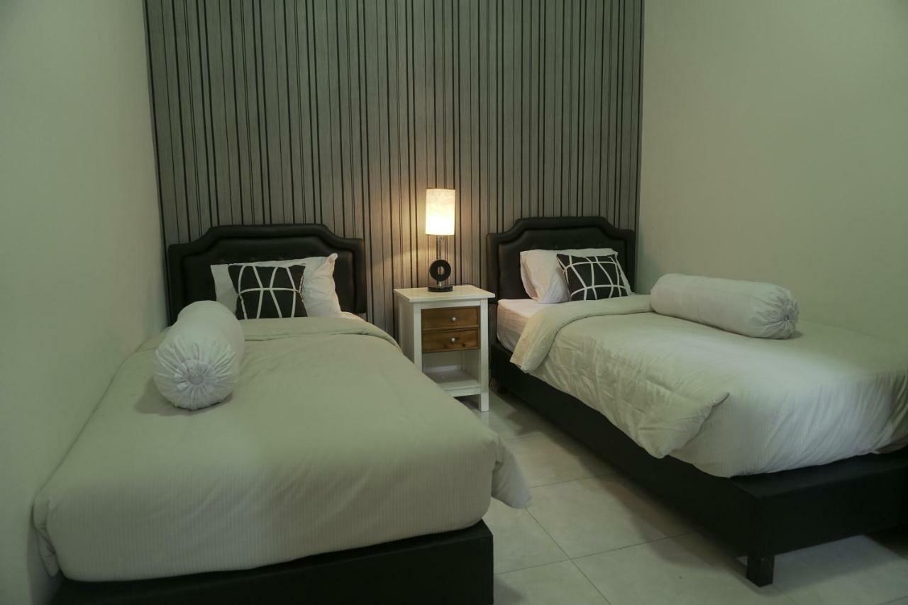 Sayana Homestay สเลมาน ภายนอก รูปภาพ